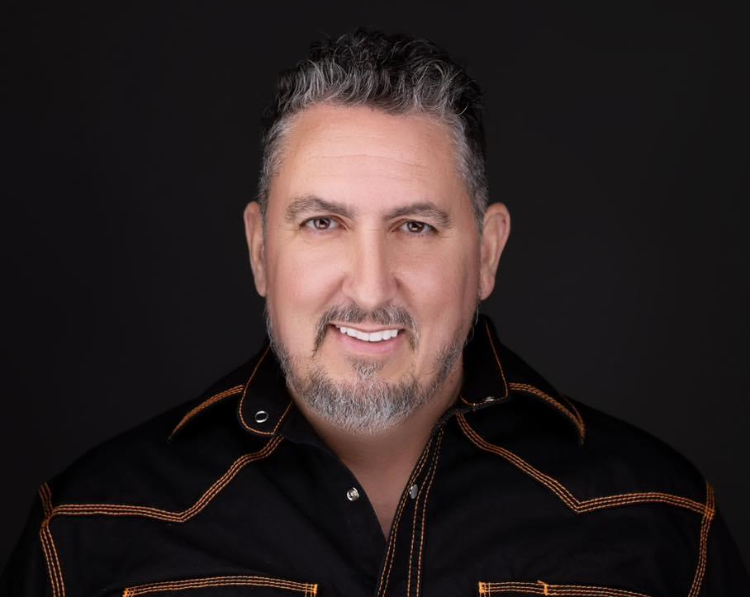 Professional portrait of Eric D. Wason, King City handyman